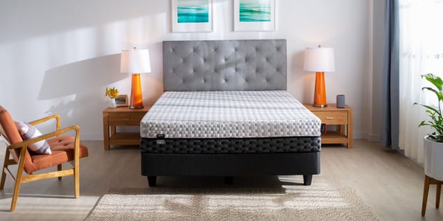 King vs. Queen Bed: Which Mattress Size is Right for You?
