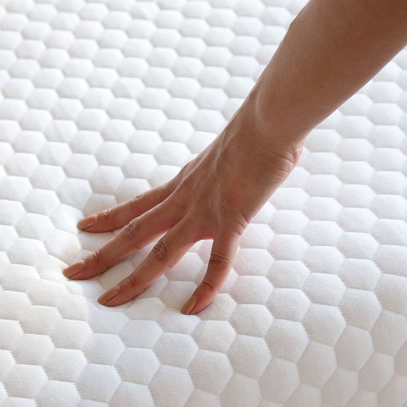 Very Soft Layla Essential Mattress